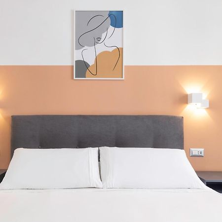קליארי Quarzo. Modern Rooms מראה חיצוני תמונה