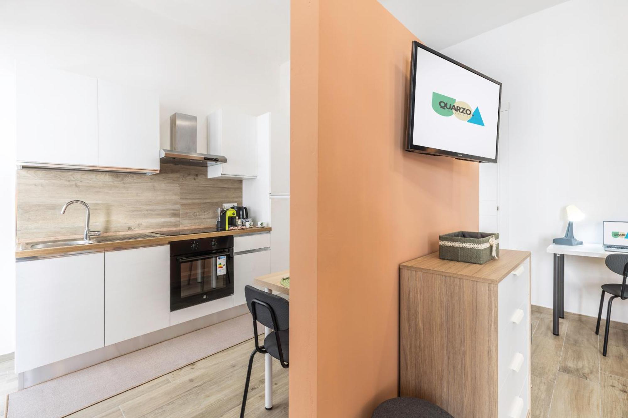 קליארי Quarzo. Modern Rooms מראה חיצוני תמונה